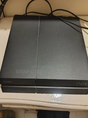 Playstation 4/ PS4