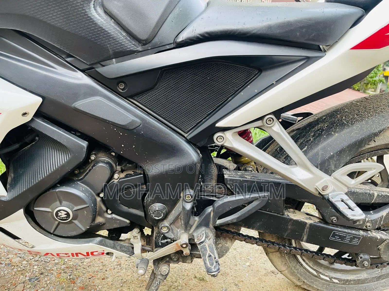 Bajaj Pulsar RS200 2019 Red