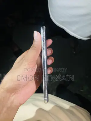 Apple iPhone X 64 GB White