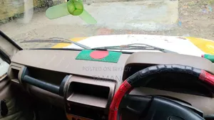Mahindra Commander 2020 White
