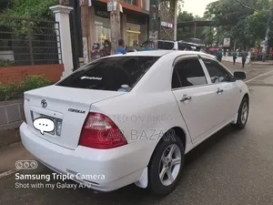 Toyota Corolla 2005 White