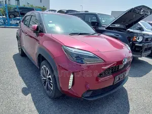 Toyota Yaris Cross 1.5 Hybrid FWD 2021 Red