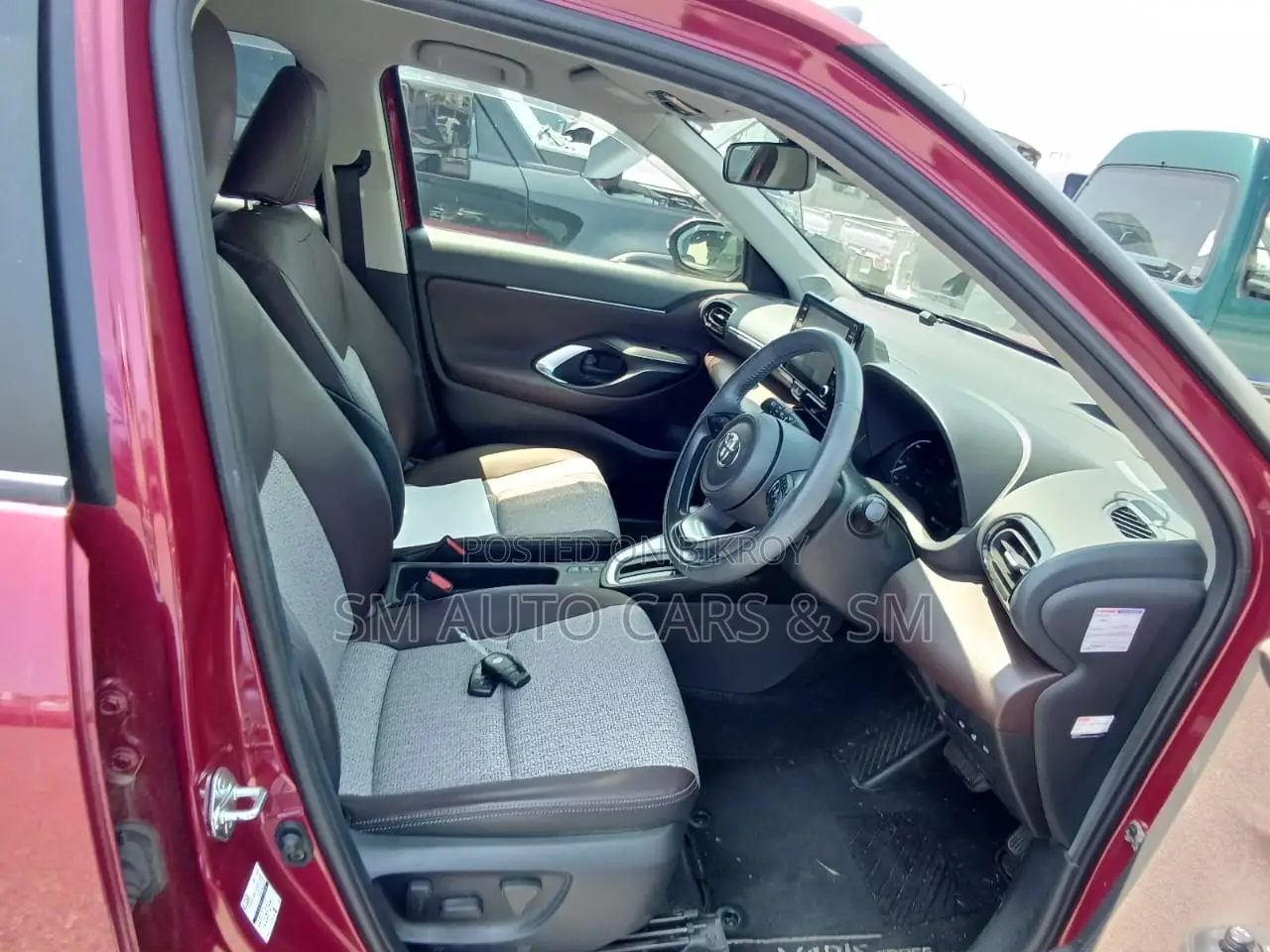 Toyota Yaris Cross 1.5 Hybrid FWD 2021 Red