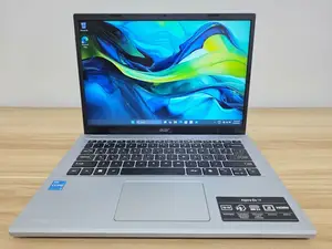 Laptop Acer 3GB Intel SSD 256GB