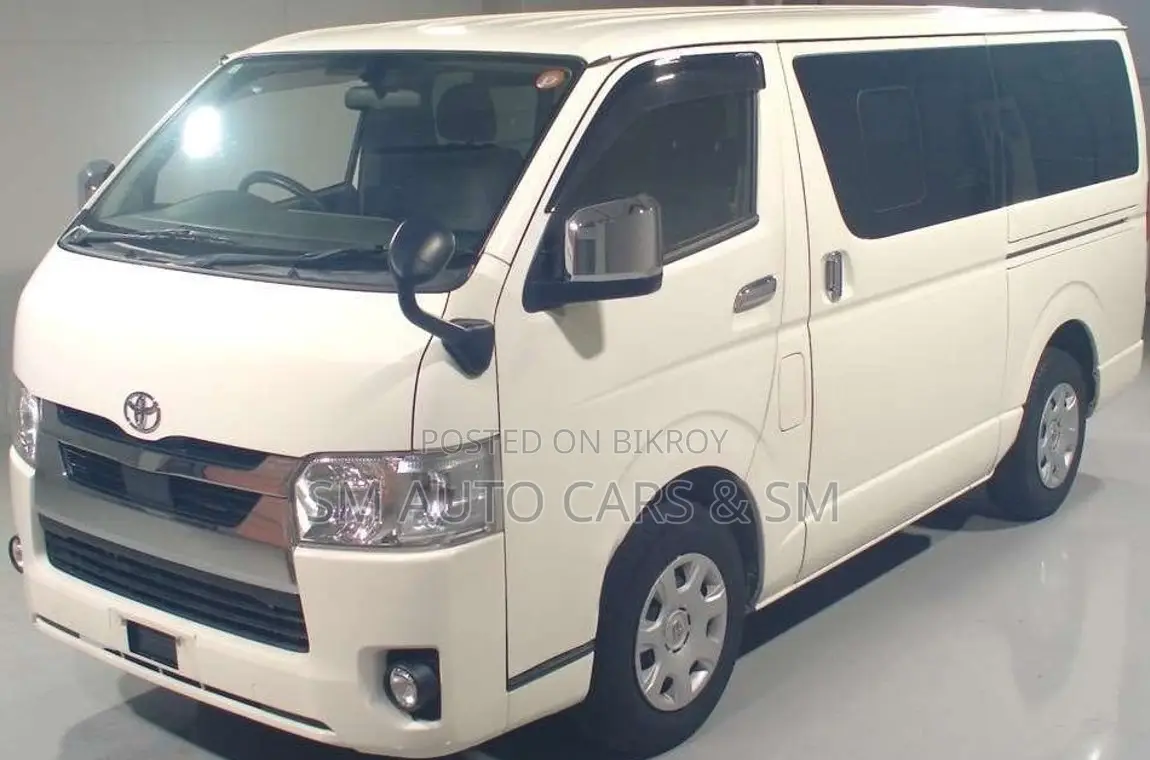 Toyota HiAce 2021 White