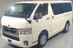 Toyota HiAce 2021 White