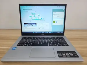 Laptop Acer 3GB Intel SSD 256GB