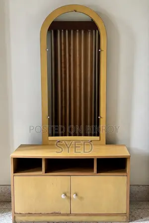 Dressing Table With Large Mirror