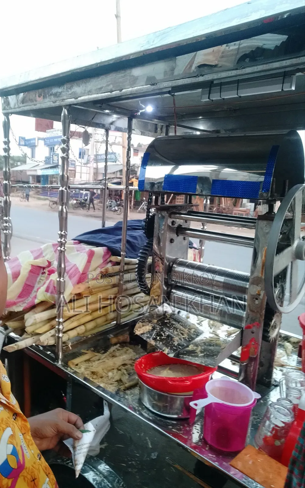 আখের রসের গাড়ি নতুন বানানো