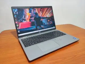 Laptop Dell 3GB Intel SSD 256GB