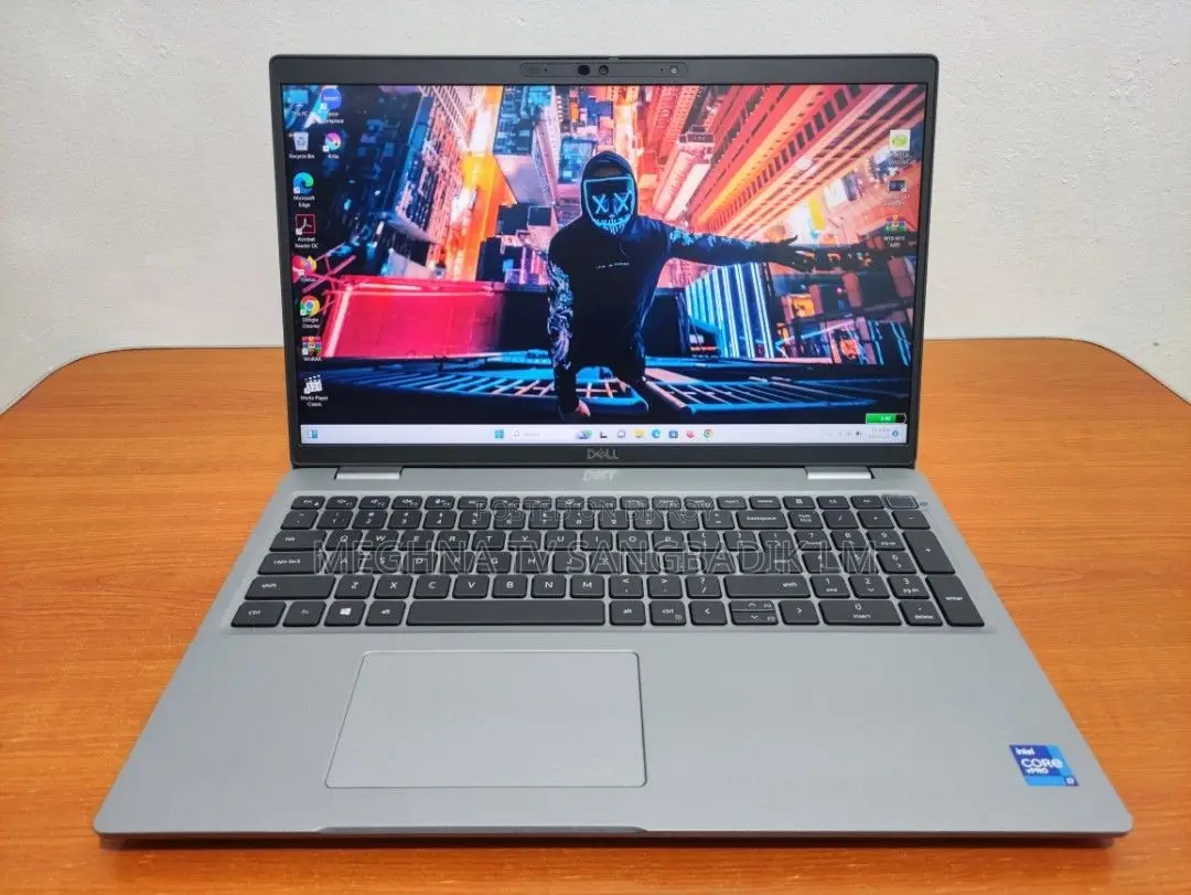 Laptop Dell 3GB Intel SSD 256GB