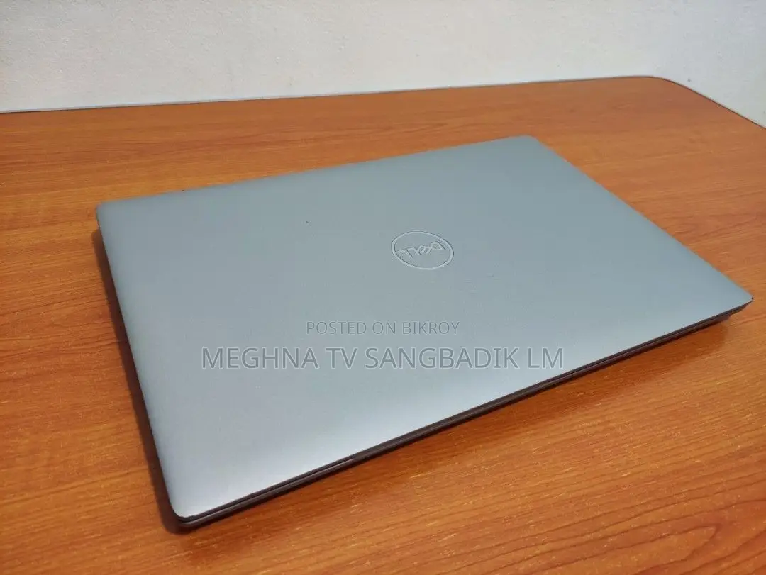 Laptop Dell 3GB Intel SSD 256GB