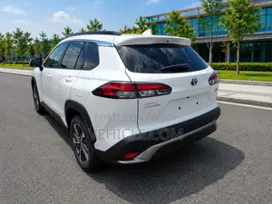 Toyota Corolla Cross 1.8 Hybrid FWD 2022 Pearl