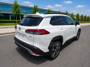 Toyota Corolla Cross 1.8 Hybrid FWD 2022 Pearl
