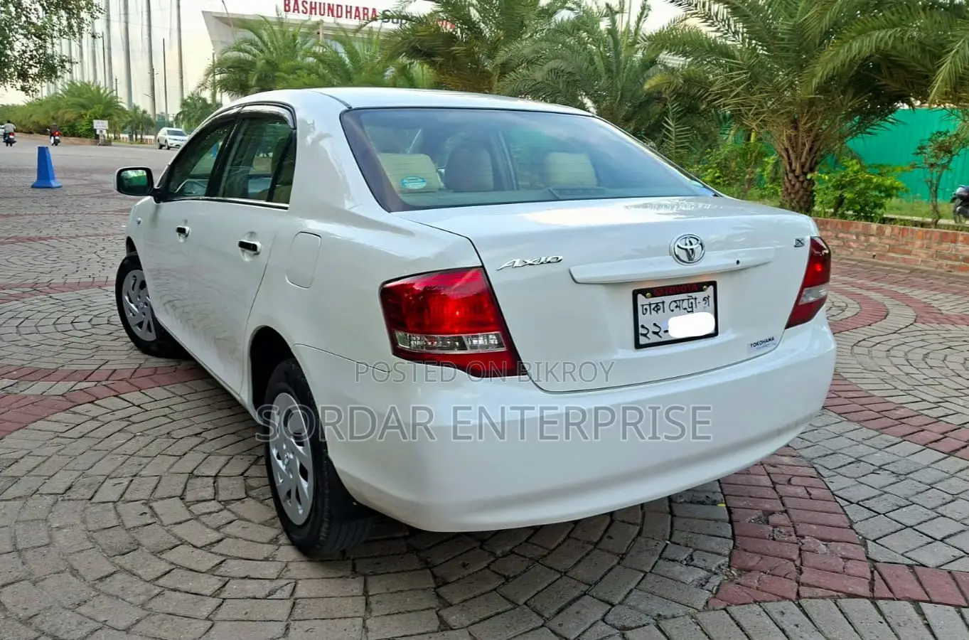Toyota Axio 2010 Pearl