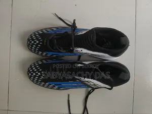 F50 Turf Shoes