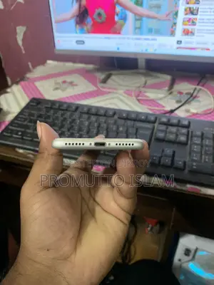 Apple iPhone 7 32 GB Silver