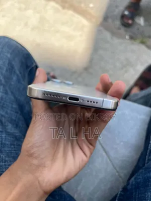 New Apple iPhone 15 Pro Max 256 GB Silver