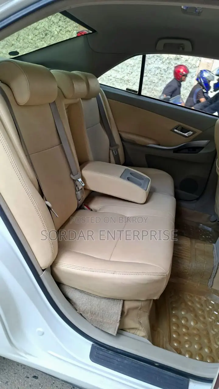 Toyota Allion 2012 Pearl