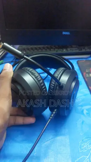 Head Phone 1 Mon