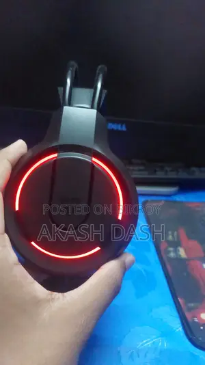 Head Phone 1 Mon