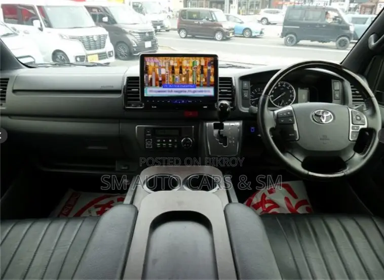 Toyota HiAce 2024 Black