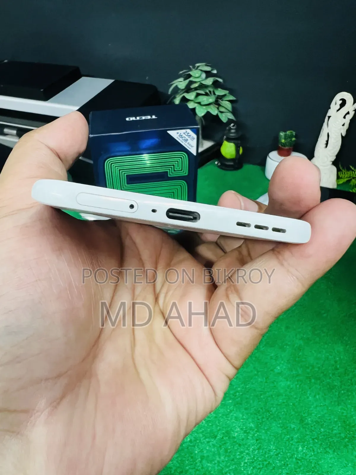 Tecno Pova Slim 5G 256 GB White