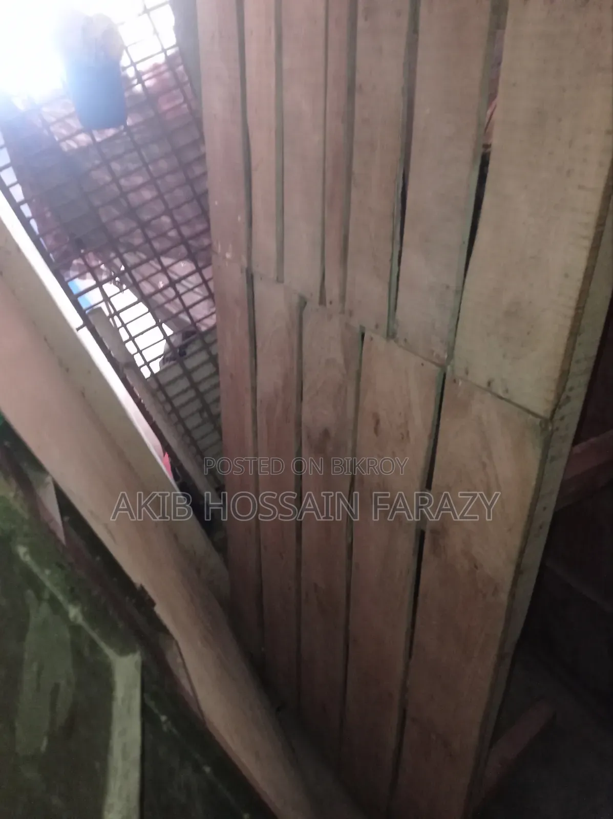একটি ব্যাবহৃত চৌকি