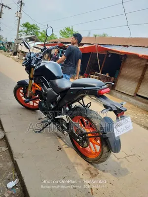 Runner Bolt 165R 2024 Orange