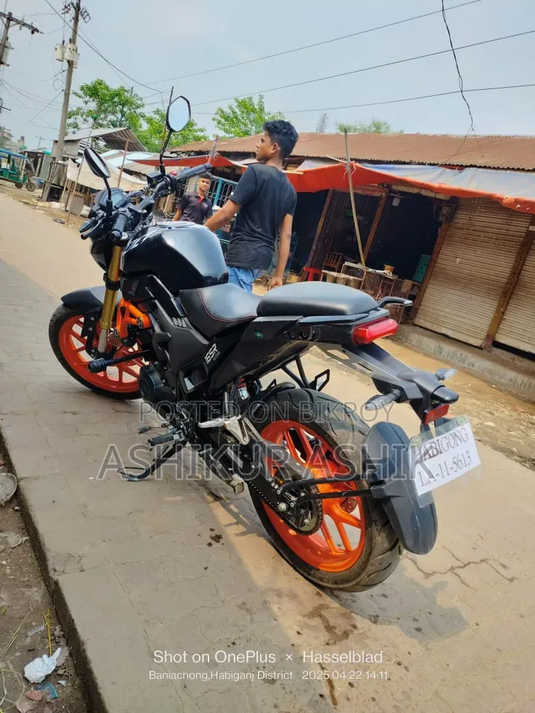 Runner Bolt 165R 2024 Orange