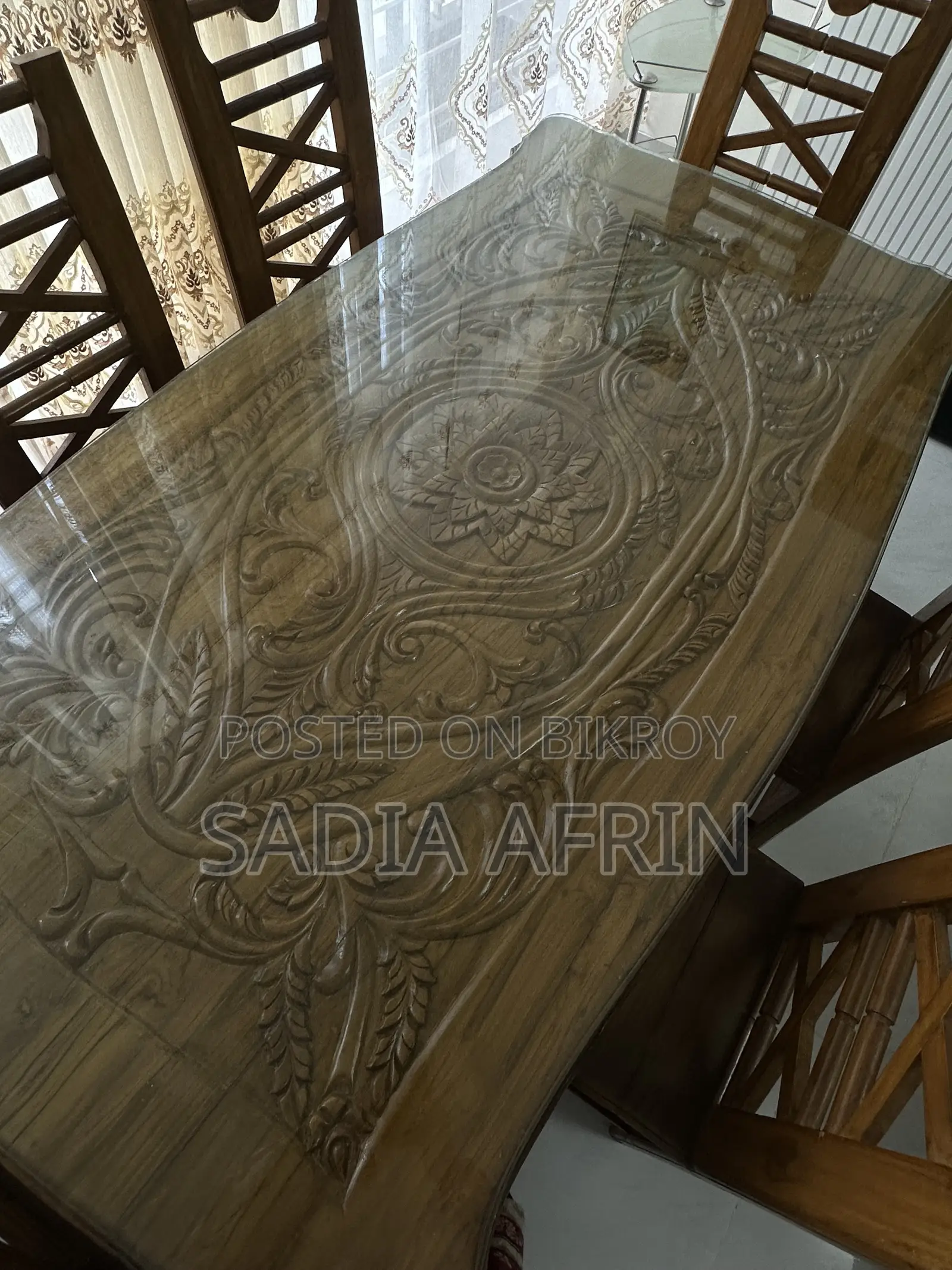 Dinning Table