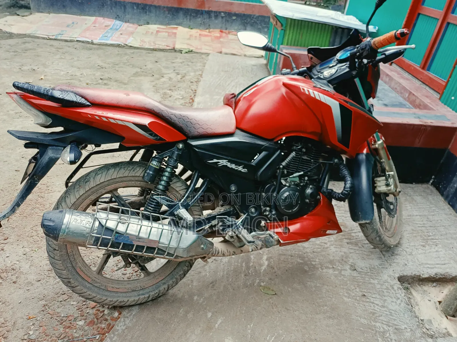 TVS Apache RTR 160 2V 2021 Red