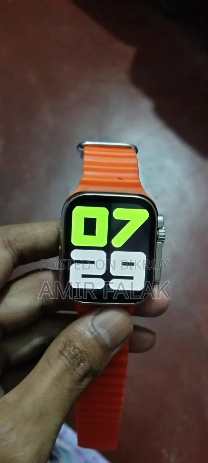 Ekbare Nutun Watch