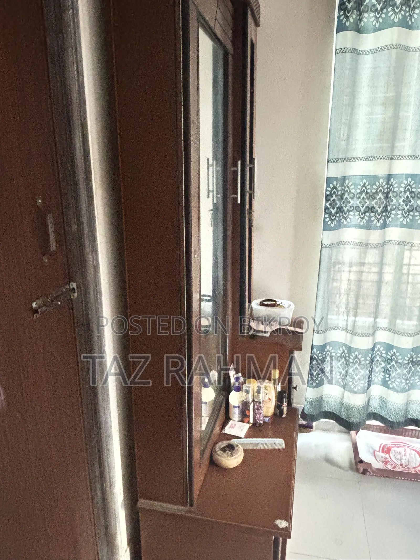 Dressing Table Urgent Sell
