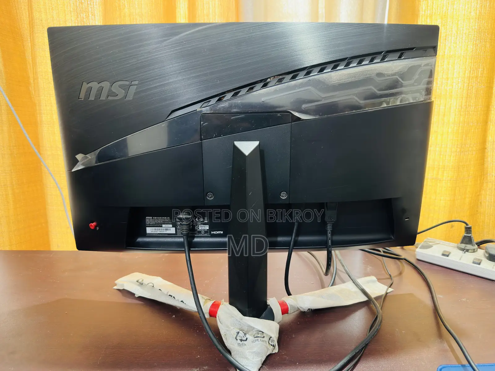 MSI Optix MAG241C 24′′ Curved Monitor