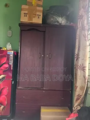 প্লাইউড আলমারি