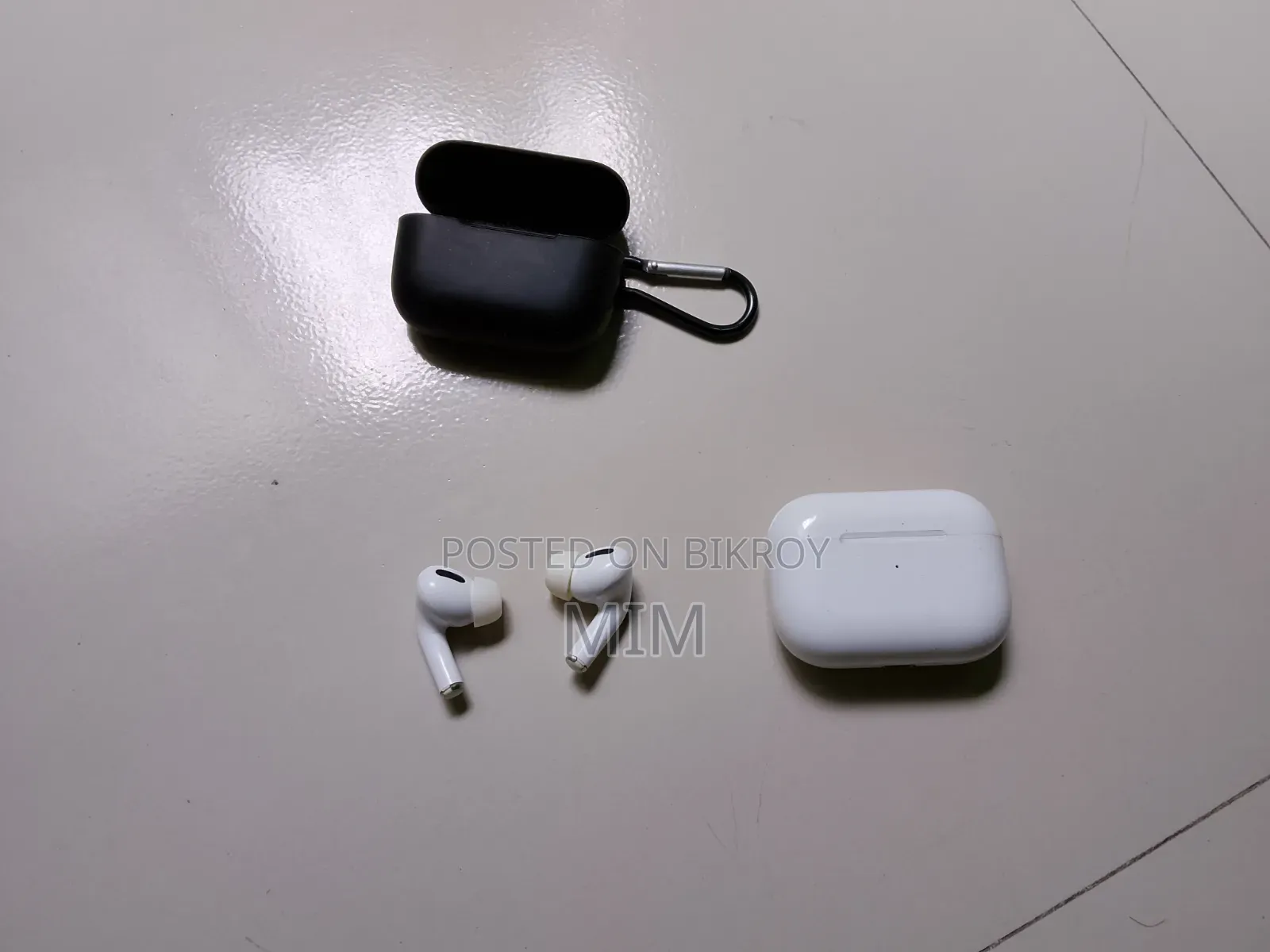 Apple AirPods Pro Wireless Earphones
