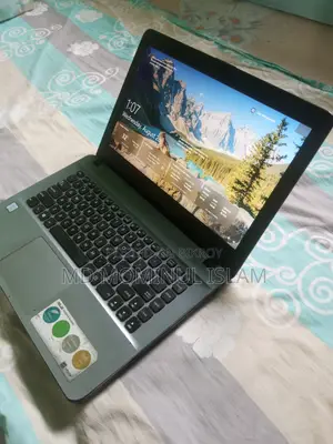 Laptop Asus X44L 4GB Intel Core i3 HDD+SSD 1T