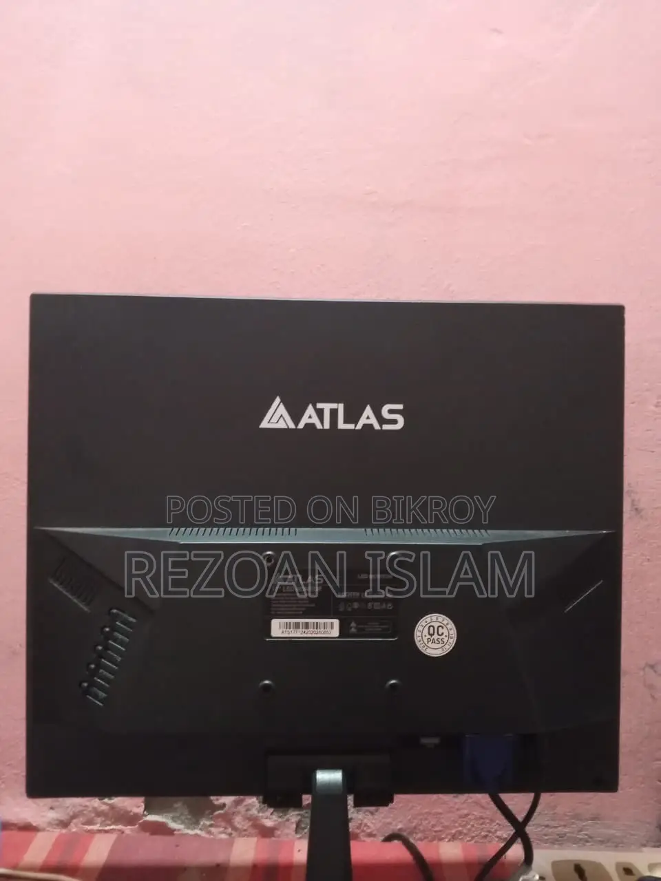 ### ATLAS 17-Inch Monitor — Fresh Condition  🔹 **Brand:** ATLAS 🔹