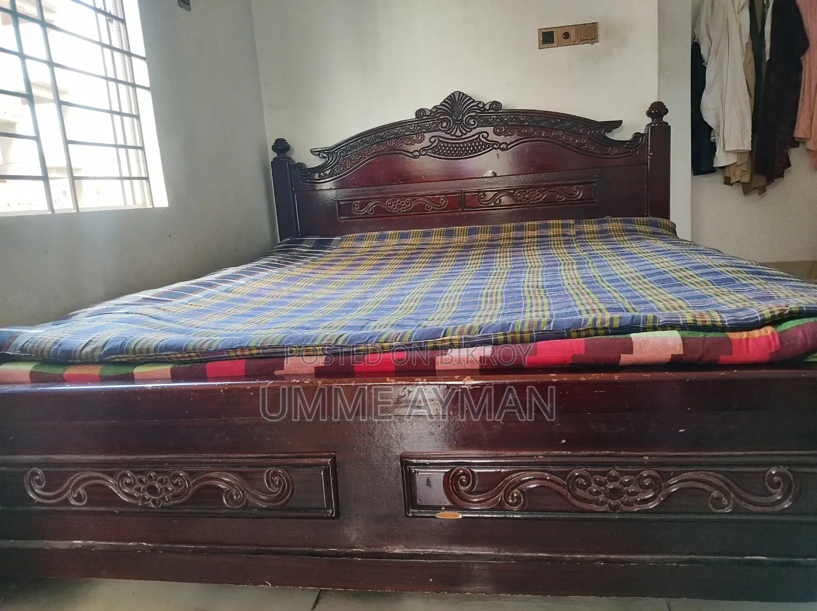 খাট ৫/৭ (তোশক, ম্যাট্রেস সহ)