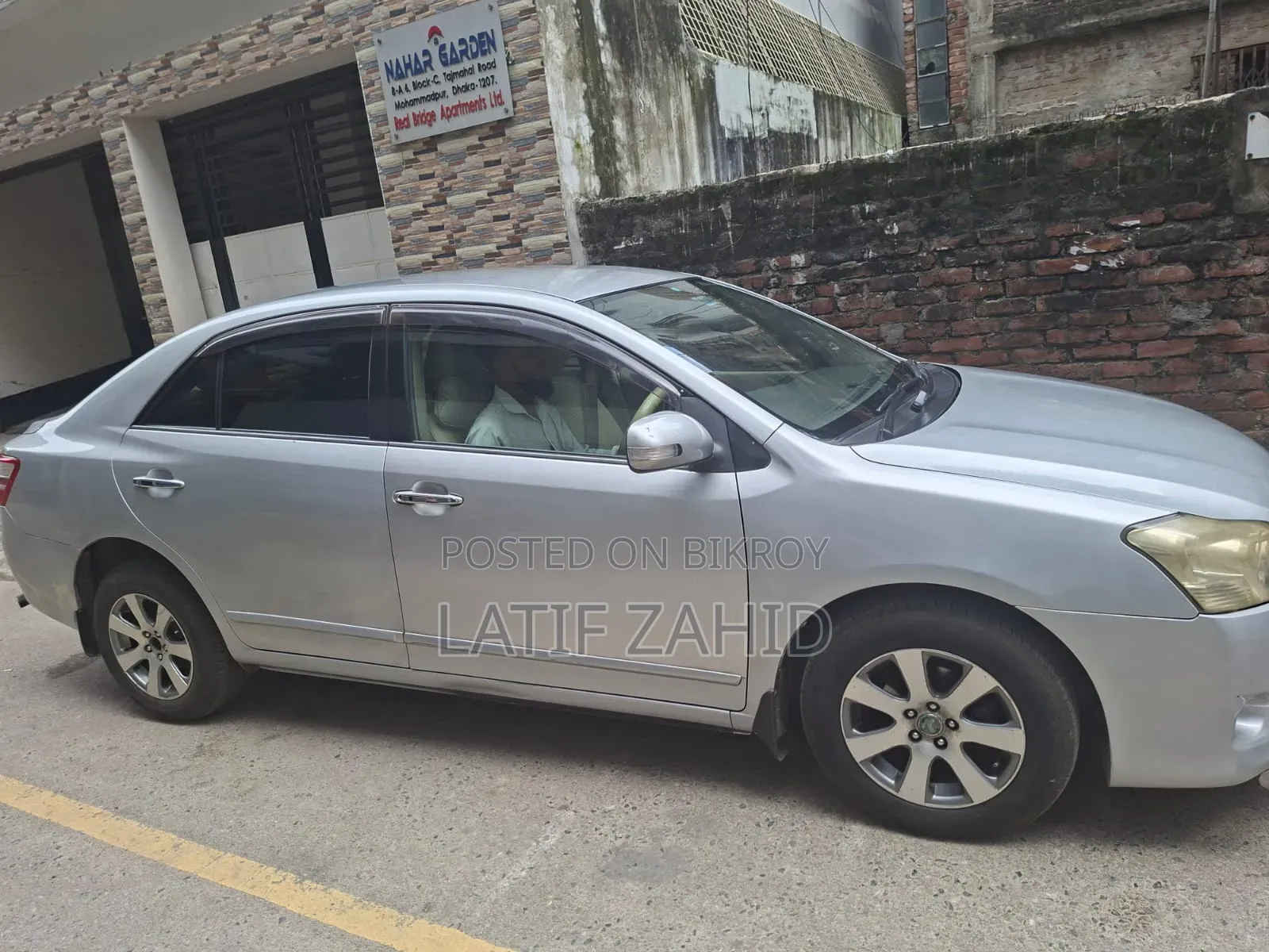 Toyota Premio 2010 Silver