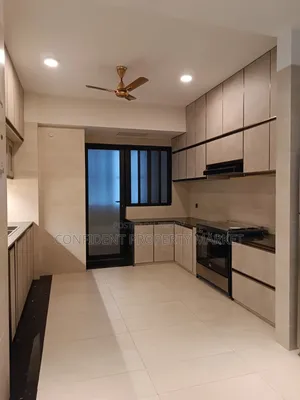 4bdrm Apartment in Baridhara for rent