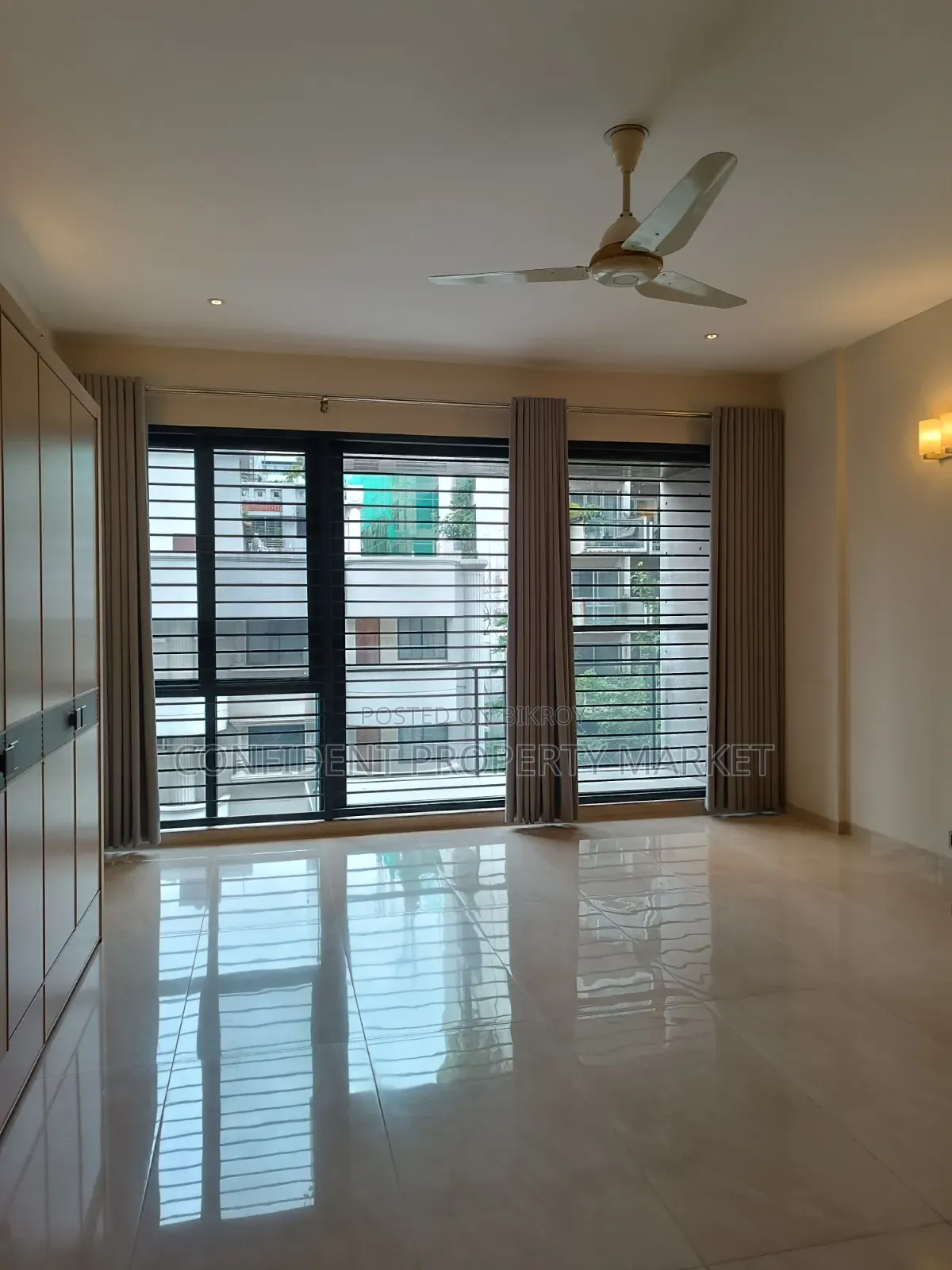 4bdrm Apartment in Baridhara for rent