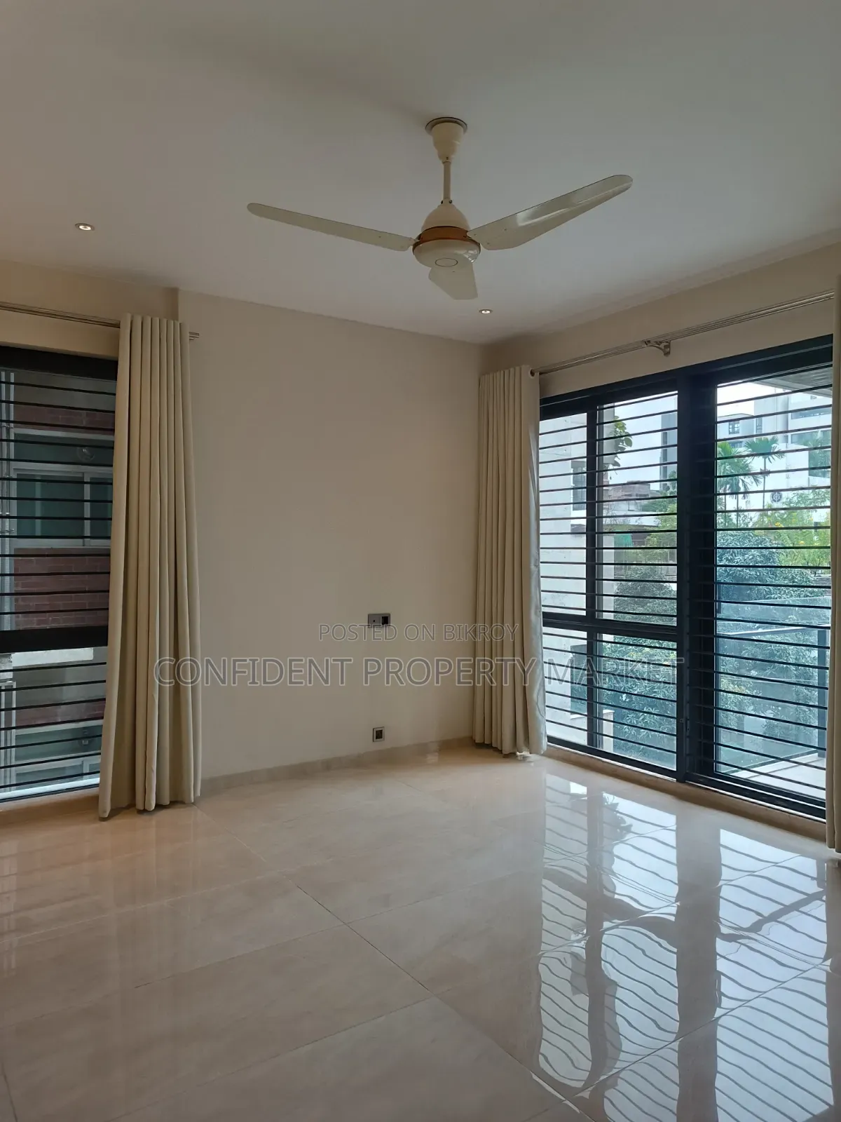 4bdrm Apartment in Baridhara for rent