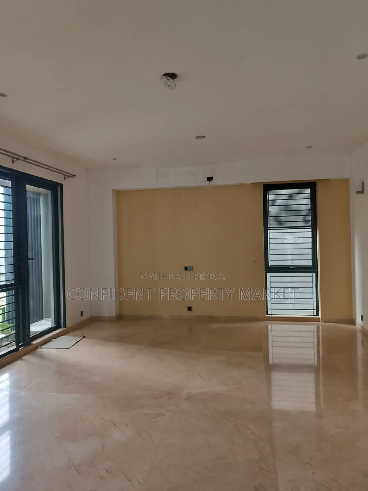 4bdrm Apartment in Baridhara for rent