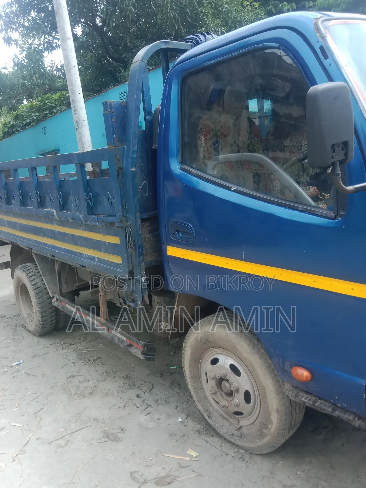 আমি নিজে চালাই গাড়ির কোন কাজ কাম নাই