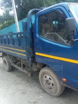 আমি নিজে চালাই গাড়ির কোন কাজ কাম নাই