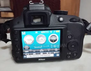 Nikon D 3300 | Lens 18-55 | 24 Megapixel