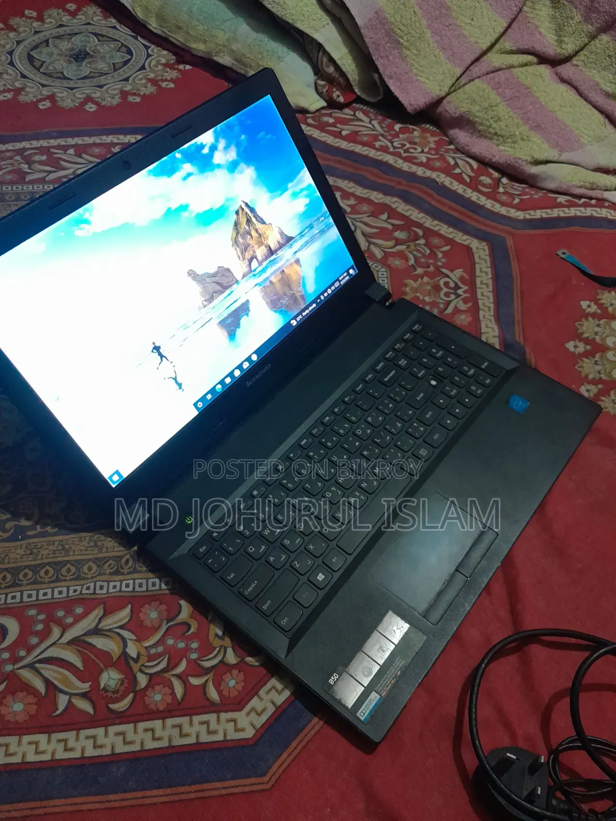 Laptop Lenovo 300e 2GB Intel Celeron SSD 128GB
