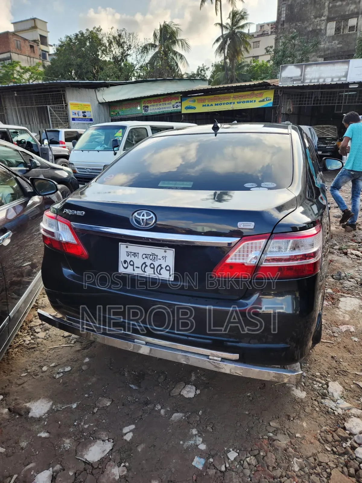 Toyota Premio 2010 Black